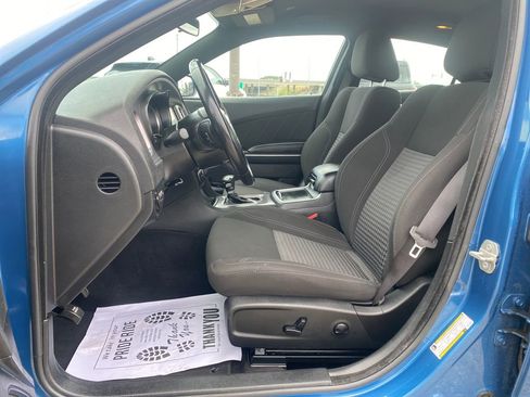 Used 2023 Dodge Charger SXT RWD image 17