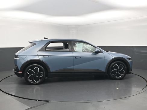 Used 2024 Hyundai Ioniq 5 SE RWD image 5