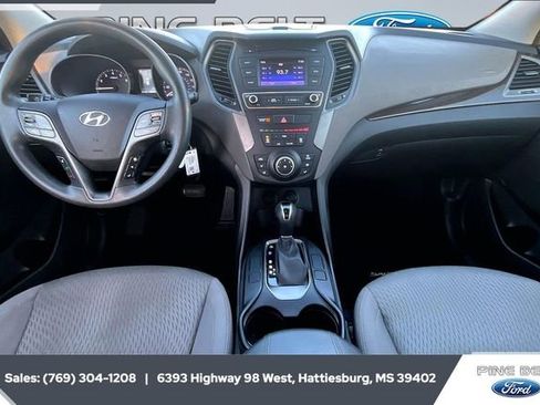 Used 2018 Hyundai Santa Fe Sport image 13