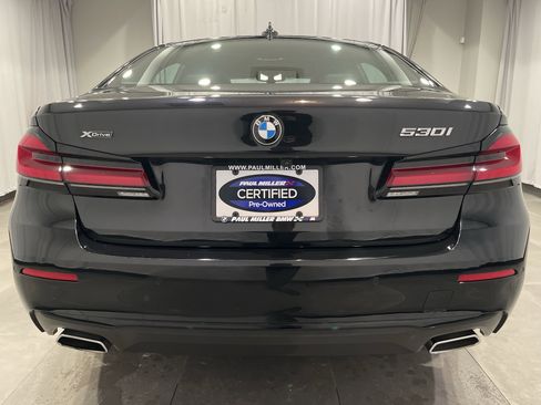 Certified 2023 BMW 530i xDrive 530i xDrive w/ Convenience Package image 5
