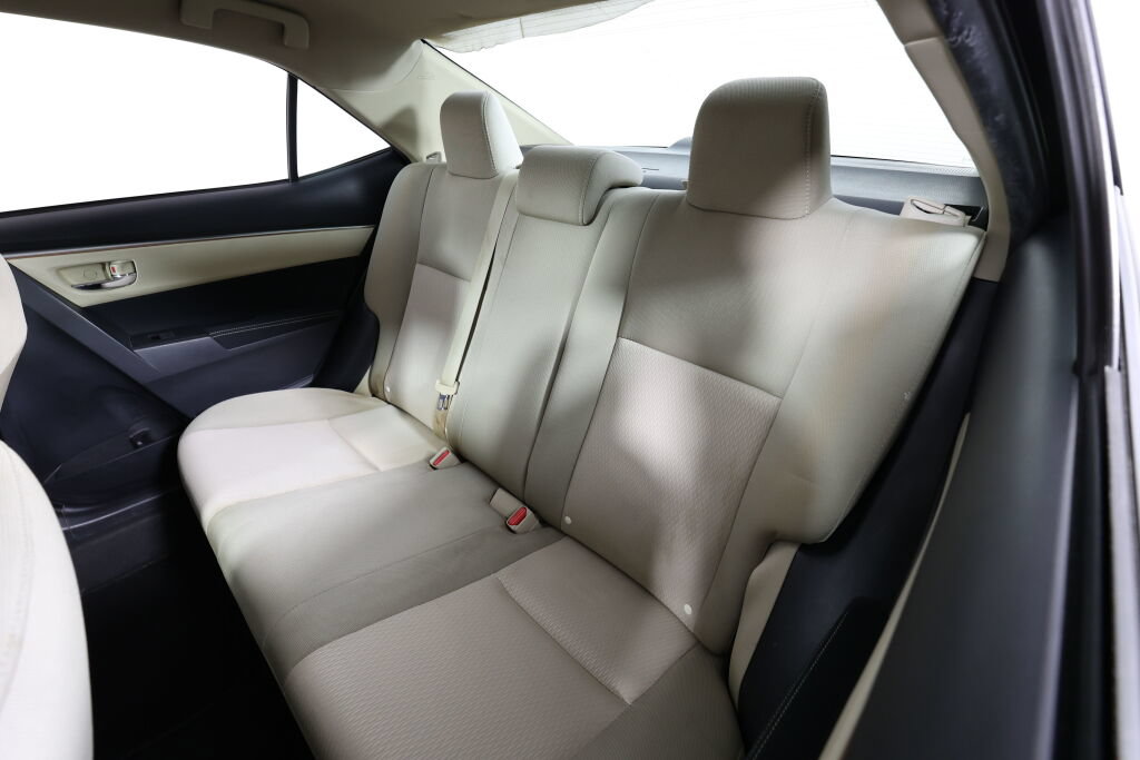 Used 2014 Toyota Corolla LE FWD image 15