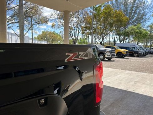 Used 2016 Chevrolet Silverado 1500 LTZ Z71 w/ LTZ Plus Package image 17