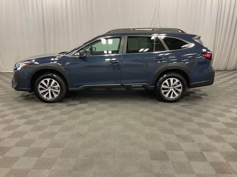 Used 2024 Subaru Outback Premium AWD/4WD image 5