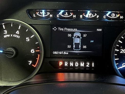Used 2017 Ford F150 XLT w/ Equipment Group 302A Luxury AWD/4WD image 22
