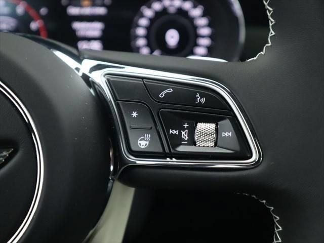 Used 2025 Bentley Bentayga Extended Wheelbase AWD/4WD image 12