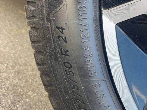 Used 2024 GMC Sierra EV Denali image 37