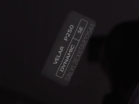 New 2026 Land Rover Range Rover Velar Dynamic SE image 26