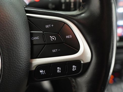 Used 2021 Jeep Compass Limited AWD/4WD image 12