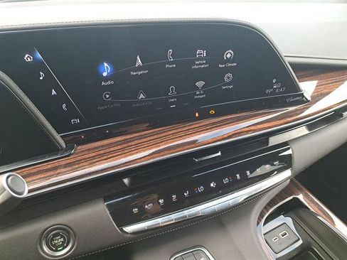 Certified 2023 Cadillac Escalade Premium Luxury w/ Performance Package AWD/4WD image 60