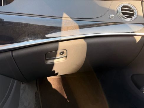 Used 2020 Mercedes-Benz S 560 Sedan image 18