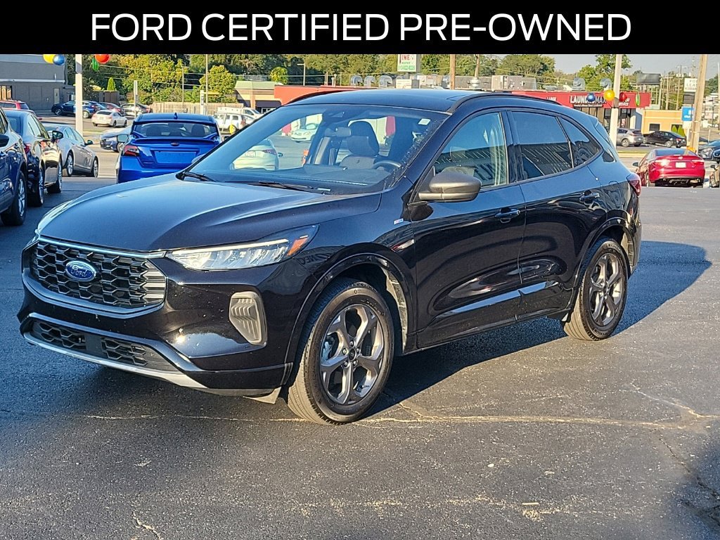 Used 2024 Ford Escape ST-Line w/ Tech Pack #1 AWD/4WD image 2