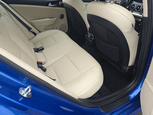 Used 2022 Kia Stinger GT-Line w/ Sun & Sound Package image 17