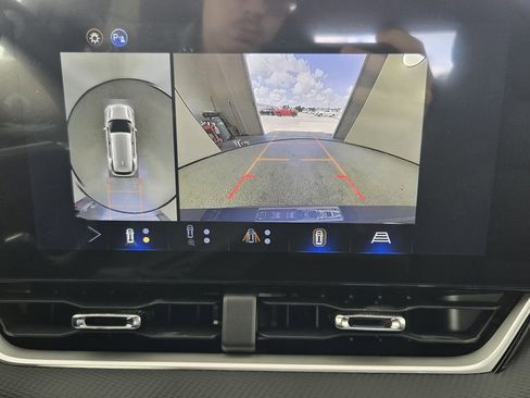 New 2026 Chevrolet Equinox LT w/ Safety and Technology Package image 20