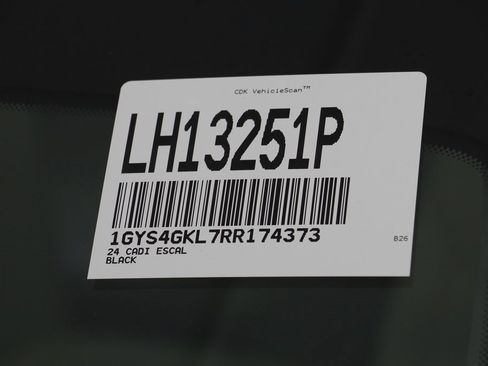 Used 2024 Cadillac Escalade Sport Platinum w/ LPO, ONYX Package image 30