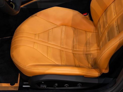 Certified 2022 Ferrari 812 GTS Base image 24