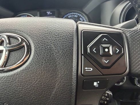 Used 2023 Toyota Tacoma TRD Off-Road AWD/4WD image 19