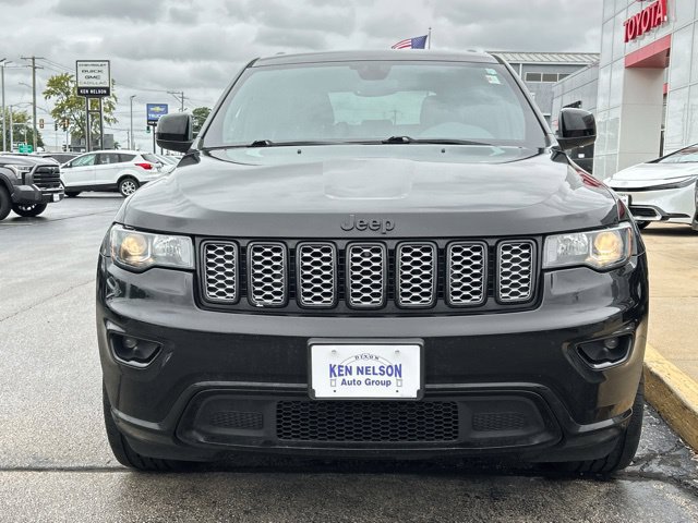 Used 2020 Jeep Grand Cherokee Altitude AWD/4WD image 2