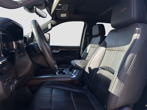 Used 2024 Chevrolet Silverado 3500 High Country w/ High Country Premium Package image 7