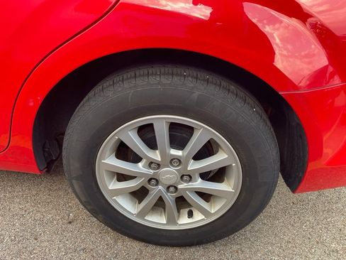 Used 2017 Chevrolet Sonic LT FWD image 11