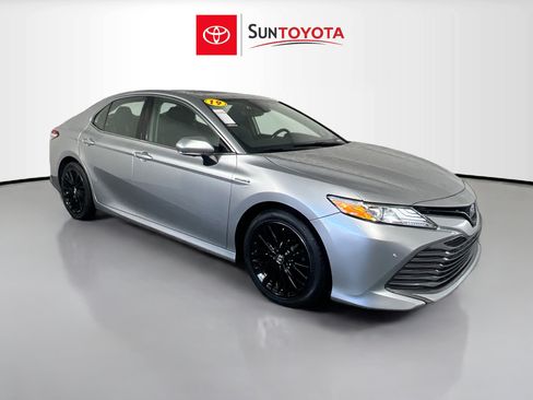 Used 2019 Toyota Camry XLE w/ Driver Assist Package image 1