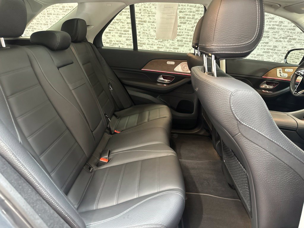 Used 2024 Mercedes-Benz GLE 450 4MATIC image 11