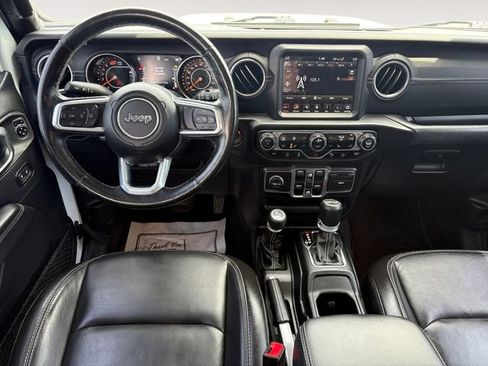 Used 2020 Jeep Wrangler Unlimited Sahara w/ Dual Top Group AWD/4WD image 10