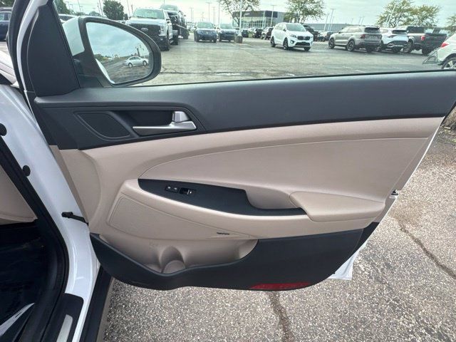 Used 2017 Hyundai Tucson Limited w/ Cargo Package AWD/4WD image 17