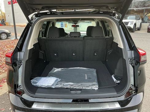 New 2026 Nissan Rogue SV image 22