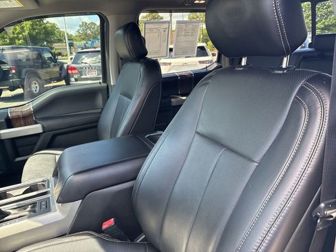 Used 2018 Ford F150 Lariat w/ Equipment Group 502A Luxury AWD/4WD image 13