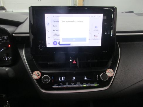 Used 2023 Toyota Corolla LE FWD image 31