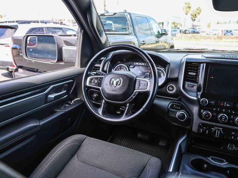 Used 2021 RAM 1500 Big Horn image 4