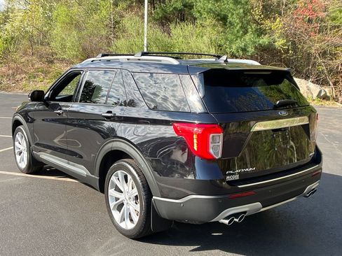 Used 2022 Ford Explorer Platinum w/ Equipment Group 601A AWD/4WD image 3