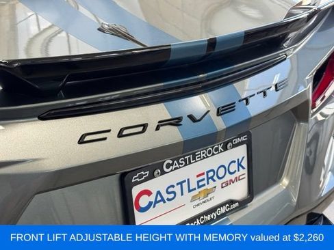 Used 2022 Chevrolet Corvette Stingray Premium Cpe w/ Z51 Performance Package RWD image 4