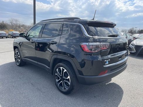 Used 2024 Jeep Compass Limited image 7