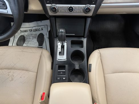 Used 2015 Subaru Outback 2.5i Limited image 38