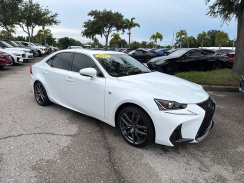 Used 2019 Lexus IS 300 F Sport w/ F Sport Package RWD image 1