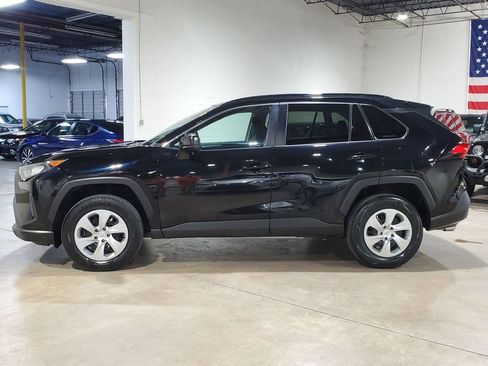 Used 2021 Toyota RAV4 LE image 13