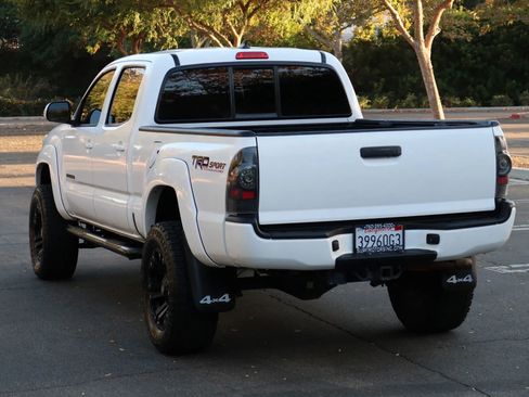 Used 2014 Toyota Tacoma Pickup 4D 6 ft image 5