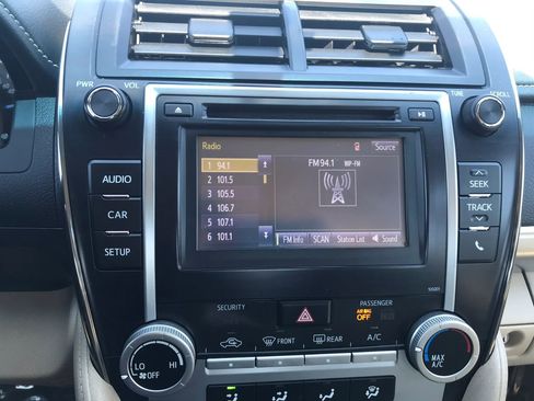 Used 2014 Toyota Camry LE FWD image 20