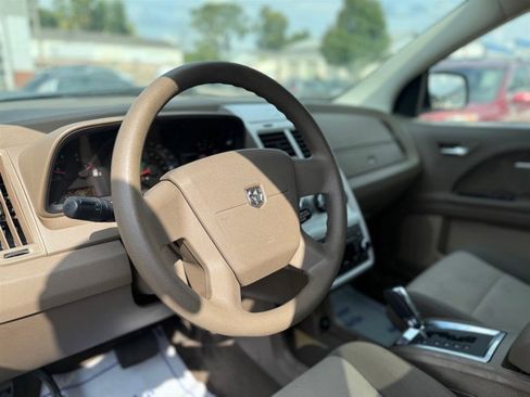 Used 2009 Dodge Journey SXT image 13