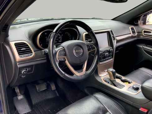 Used 2017 Jeep Grand Cherokee Overland AWD/4WD image 18