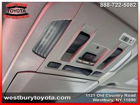 Certified 2025 Toyota Highlander XLE AWD/4WD image 33