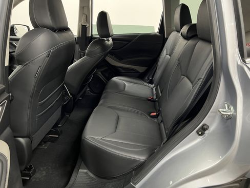Used 2023 Subaru Forester Limited image 12