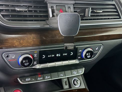 Used 2020 Audi Q5 2.0T Premium image 23