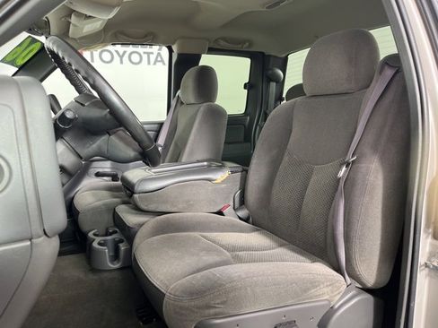 Used 2006 Chevrolet Silverado 1500 LT w/ Light Duty Power Package image 4