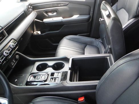 Used 2024 Honda Pilot Elite image 20