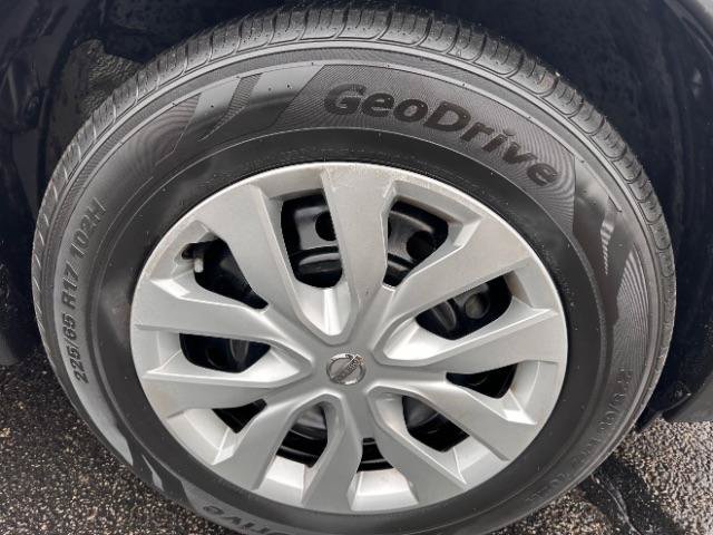 Used 2020 Nissan Rogue S AWD/4WD image 31