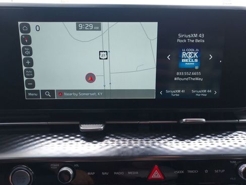 Used 2024 Kia Carnival SX Prestige FWD image 24