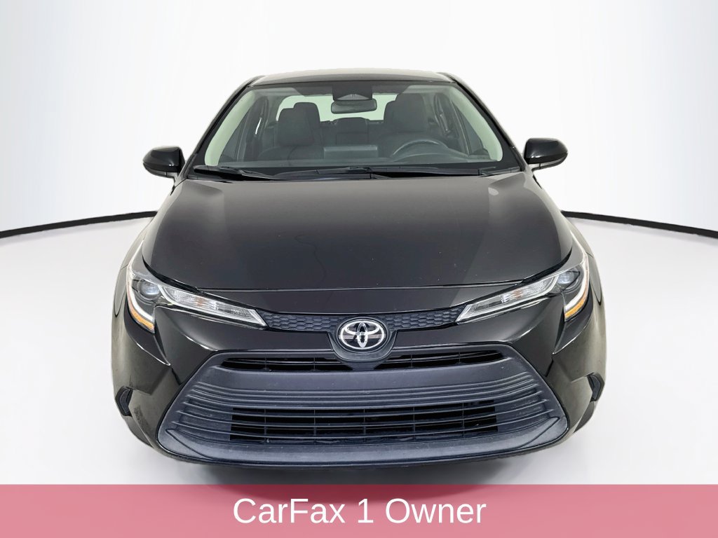 Used 2024 Toyota Corolla LE FWD image 2