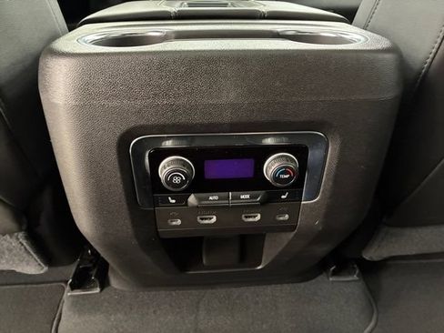 Used 2021 Chevrolet Tahoe Premier AWD/4WD image 19